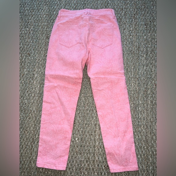 NYDJ Ankle Jeans. - Picture 2 of 5